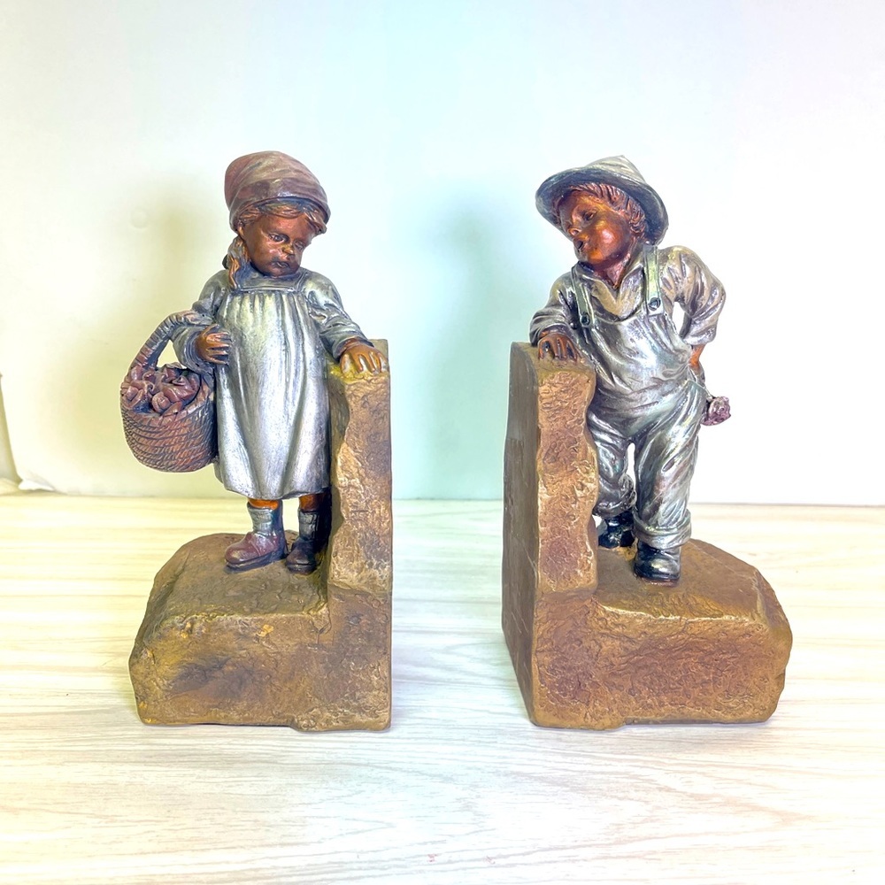 Vintage Strongwell European Retro Reading Boy/Girl Sculpture Bookend Office 8โ